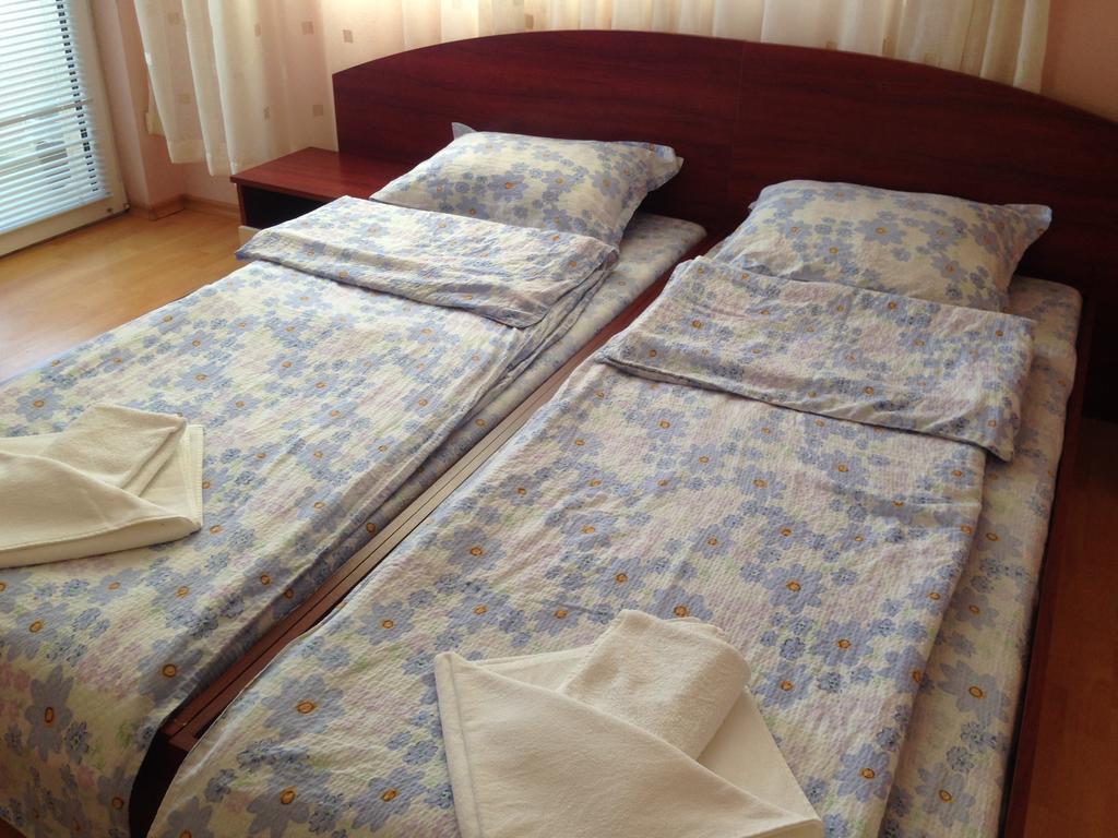Guest House Kostadinovi Lozenets Δωμάτιο φωτογραφία