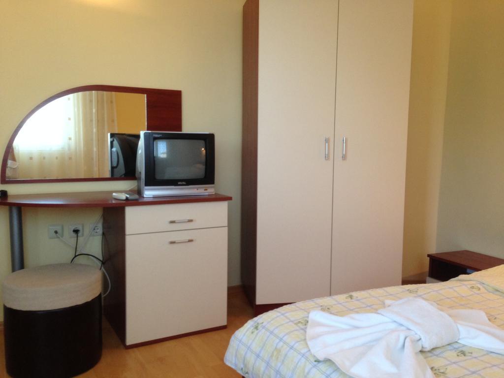 Guest House Kostadinovi Lozenets Δωμάτιο φωτογραφία